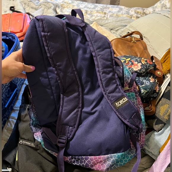 Back pack - Picture 2 of 3